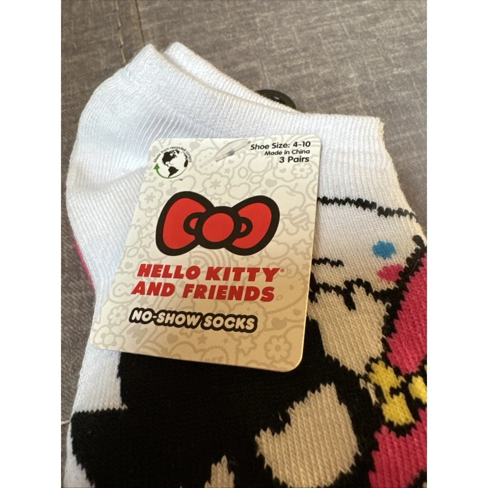 Hello Kitty No Show Socks Size 4-10 Set of 2  (6 Total Pairs)